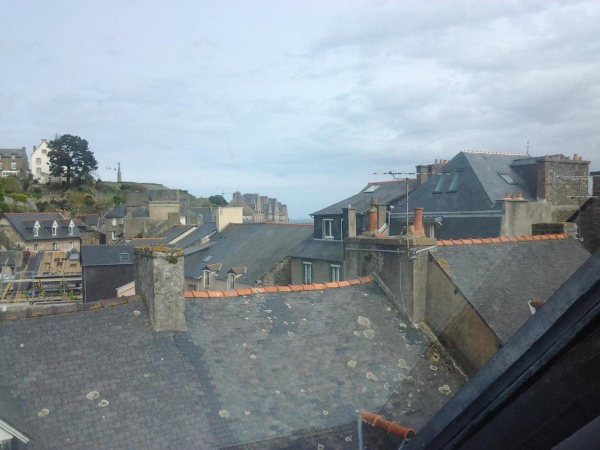 Appartement Rue Georges V - Port De La Houle Cancale Exterior foto